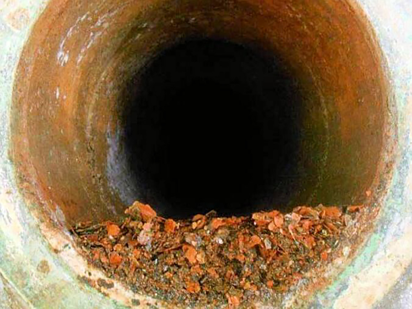 Deluge pipe with rubble inside